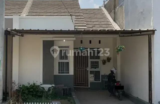 Rumah Bangunan Terawat di Pohon Mangga Regency, Rancamanyar