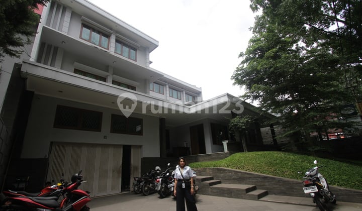 Rumah Lux Siap Huni di Jl Wasid dekat Gedung Sate, Gasibu, Dago, Dipatiukur Kota Bandung