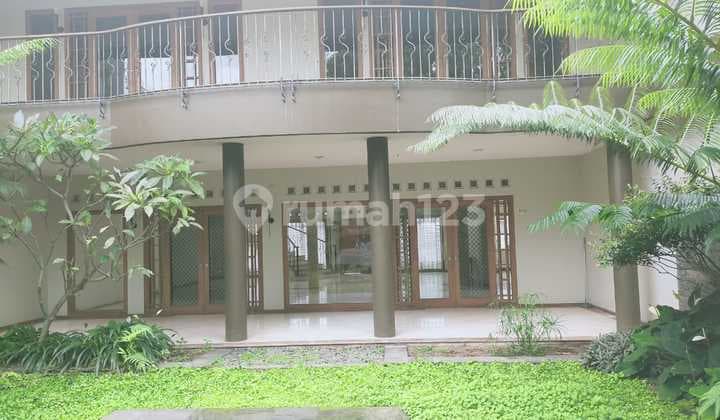 Rumah Lux Siap Huni di Cipaku Setiabudi dekat kampus UPI Bandung