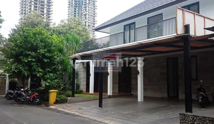 Rumah Mewah dalam Town House Mutiara Kemang