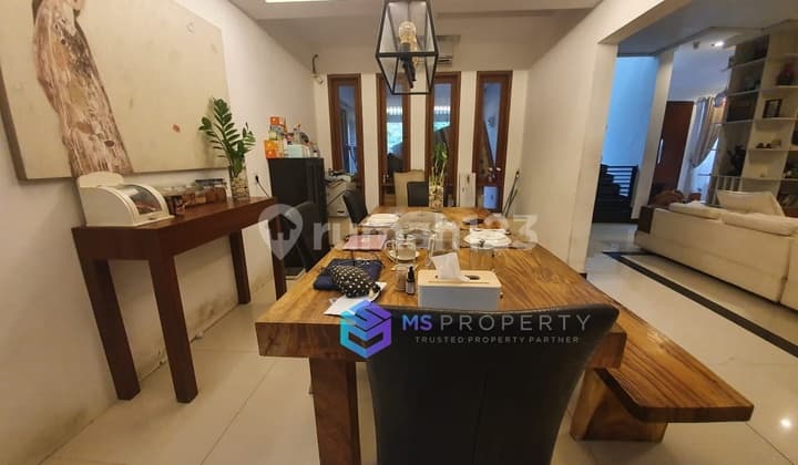 #KEMANDORANAREA# RUMAH MODERN SIAP HUNI DEKAT HOTEL MULIA SENAYAN DAN PERMATA HIJAU