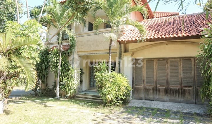 PRIME LOCATION!! LARGE Land House in Renon, 50 meters from Tukad Yeh Aya