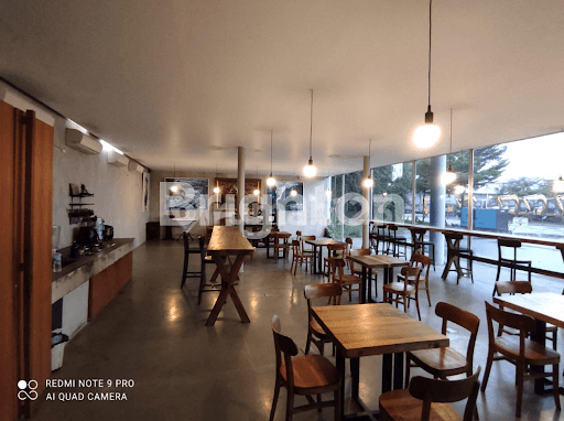 KANTOR DAN TANAH DI KAWASAN BANDARA SOEKARNO HATTA TANGERANG