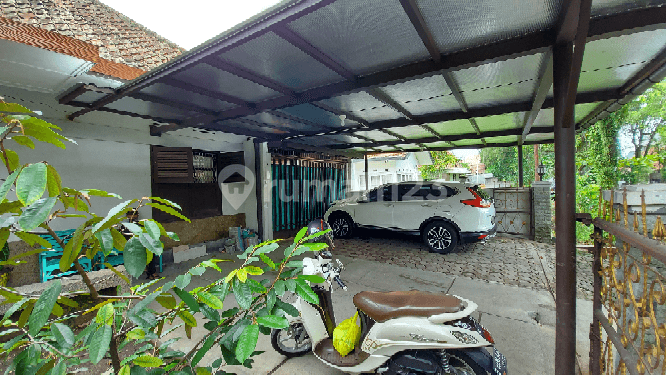 RUMAH ASRI PUSAT KOTA BANDUNG AREA RIAU LASWI 400METER KE IBCC