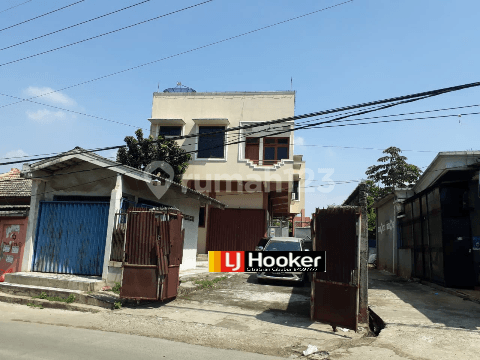 Rumah Gudang Kios di Pekapuran Tapos