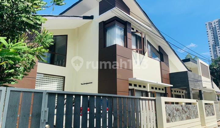 Rumah Super Lux Siap Huni di Sekelimus Buah Batu Bandung Full Furnish