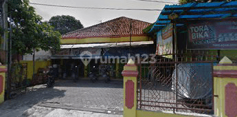 Strategic House and Business Premises on Jl Fatmawati Ketileng Raya
