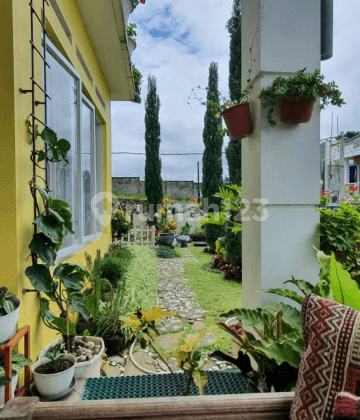 Di rumah konsep villa lokasi komplek islamic syariah lembang