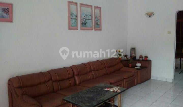 Rumah 2.5 lantai semi furnished di Duri Kepa, Kebun Jeruk