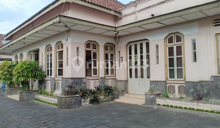 Dutch Javanese House In Laweyan, Central Solo City