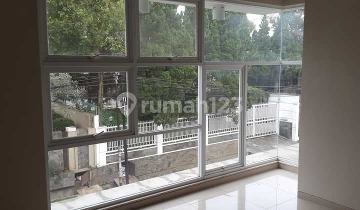 Turun Harga! Rumah Minimalis Setrasari Siap Huni Jual- Sewa