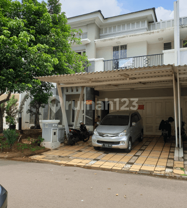 Cluster Pascal, Scientia Summarecon Serpong. Rumah mewah, full marmer Italy, furnished, Lift, harga nego