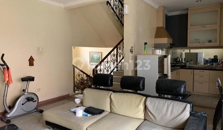 Damar Golf House PIK