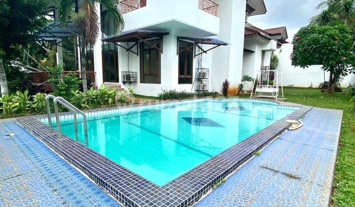 Rumah Luas Strategis ada Kolam Renang Kemang Jaksel