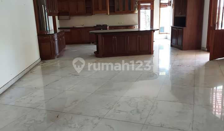 Rumah siap huni di Pondok Indah