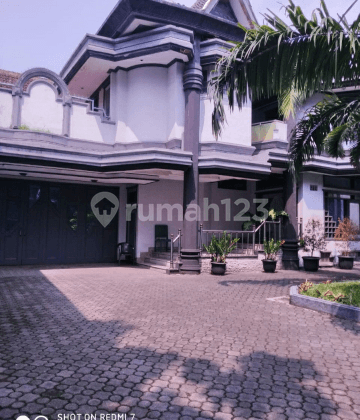 Rumah Mewah Lokasi Maind Road Moch Toha