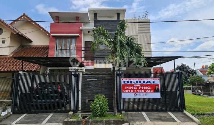 Rumah Taman Semanan Indah , Hadap selatan, Furnished Rumah Taman Semanan Indah , Hadap selatan, Furnished