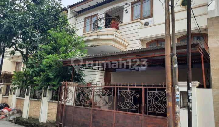 2-STORY HOUSE IN DURI KEPA, WEST JAKARTA