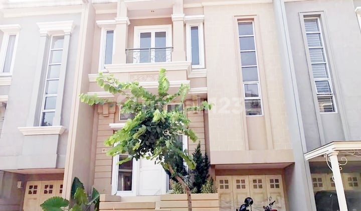 Rumah Hoki Cluster Elista 3 Lantai, Hadap Tenggara, Lebar 8
