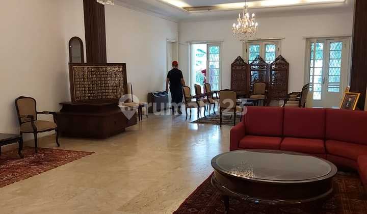 Rumahsiap huni di Menteng