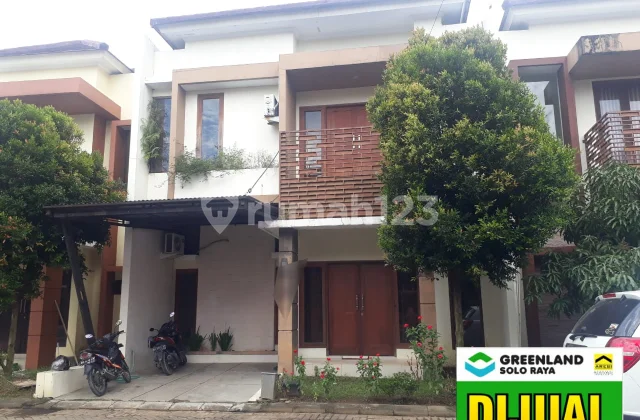 RUMAH 2 LANTAI FULL FURNISHED SIAP PAKAI DI CLUSTER ELITE DI GENTAN SOLO