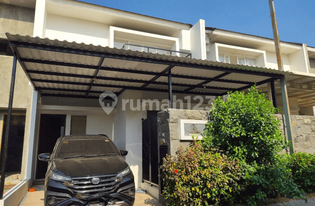 From Lakarsantri House Ready to Live In Minimalist BU