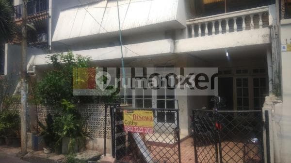 Rumah Dgn 6Kt D Gelong Tomang Jkt Brt Selangkah ke T A.dkt Halte