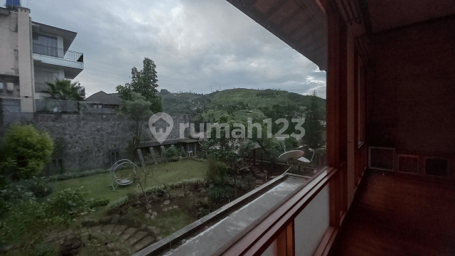 Rumah Mewah View Gunung, Resor Dago Pakar, Bandung