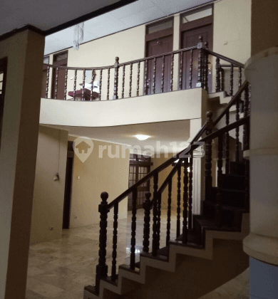 Beautiful house in Pondok Indah