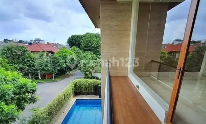 Rumah baru akses jalan depan besar kawasan elit pondok indah jakarta selatan