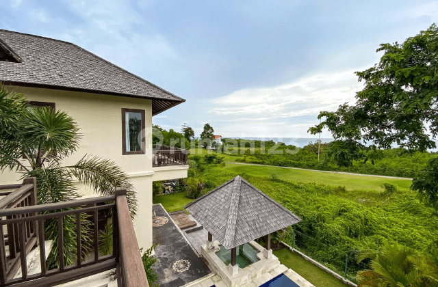 VILLA AT PECATU GRAHA WITH GOLF COURSE VIEW AND SEA VIEW
