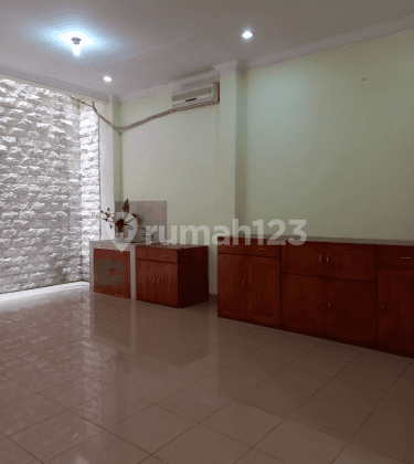 Rumah di Pondok Indah