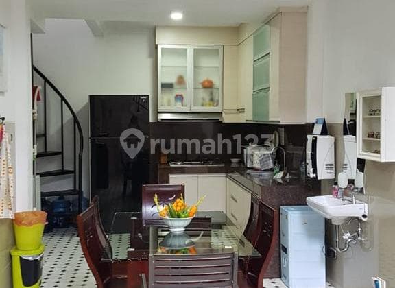 Kost an Di Taman Bromo Lippo Karawaci