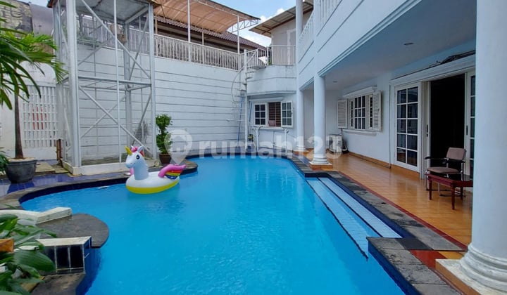 RUMAH MEGAH di Jl HANG TUAH RAYA, KEBAYORAN BARU, JAKSEL