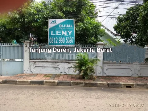 RUMAH LAMA DI TANJUNG DUREN, JAKARTA BARAT RUMAH LAMA DI TANJUNG DUREN, JAKARTA BARAT