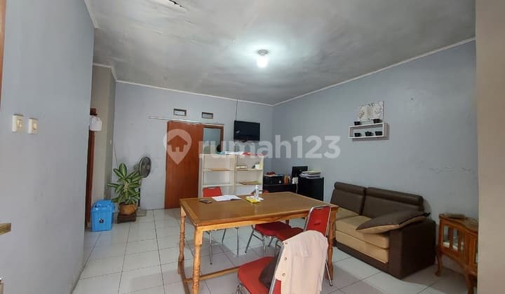 Rumah Bagus Terawat di Taman Cibaduyut Indah