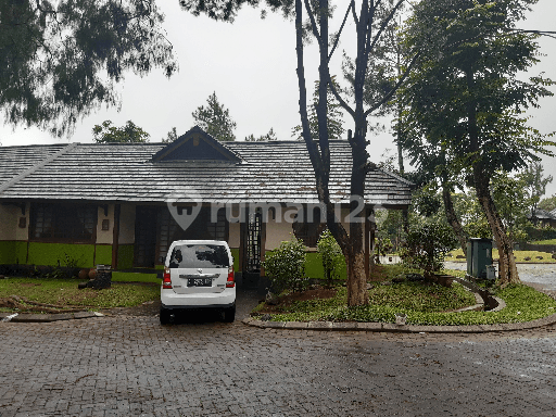 Villa di Kota Bunga Puncak