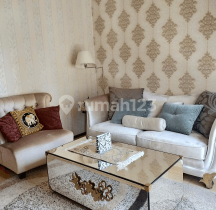 Di jual rumah bagus ada pool di komplek setra murni