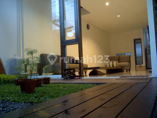 Rumah Minimalis Tropis