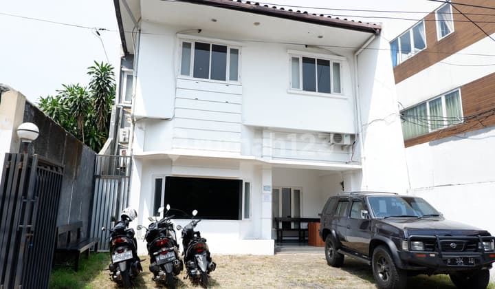 Rumah Kemang Cocok Untuk Usaha Bebas Banjir