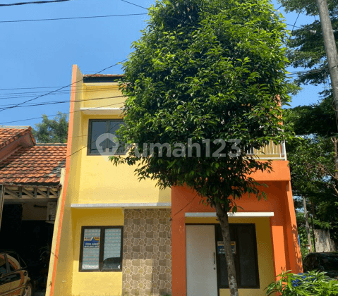 Price drop from 1.1M! Affordable house in a strategic location in Cibubur.