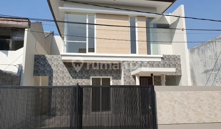 Rumah Baru Gress Minimalis Babatan Mukti