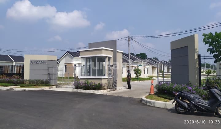 Rumah cantik di Srimaya Residence Summarecon Narogong Bekasi 2BR 70M²