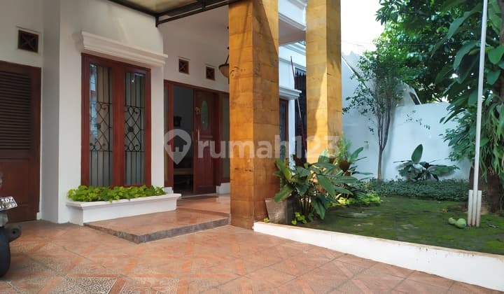Disewakan Rumah 2 Lantai Nyaman Furnished Pondok Indah 24 Jam