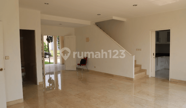 Rumah baru dan bagus dalam cluster nyaman