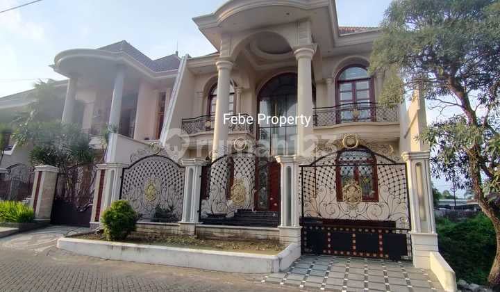 Rumah Mewah Dekat Ijen Klojen Malang