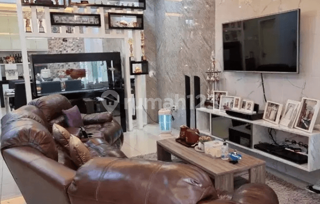 rumah terawat di puri mansion