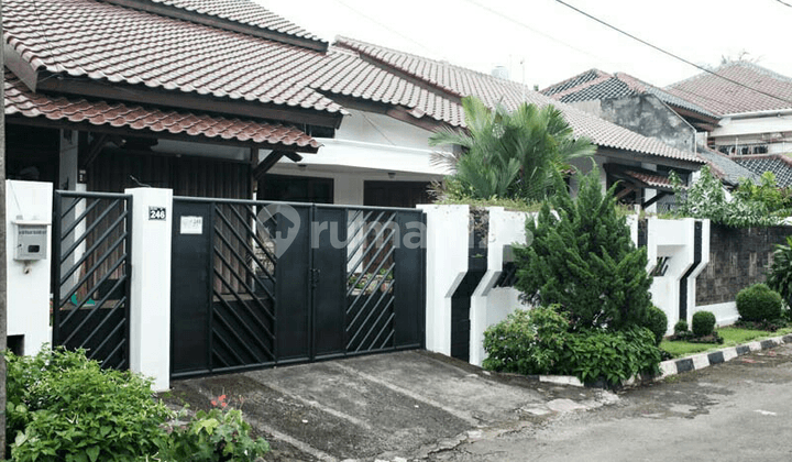 Rumah Cantik dan Terawat Bangunan Kokoh di Depok, Cinere