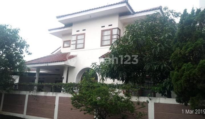 Rumah Cantik Di Dalam komplek Arcamanik Endah Dekat Antapani