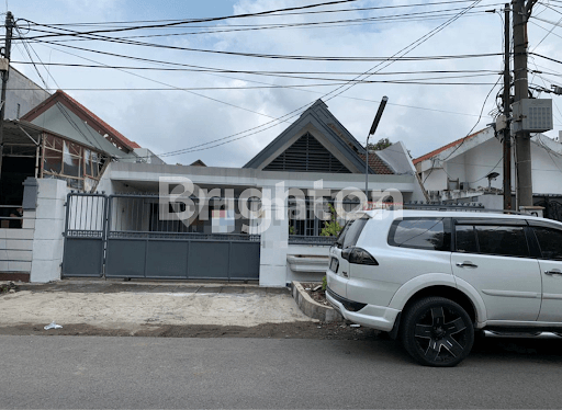 RUMAH COMMERCIAL AREA DEKAT PENGADILAN TINGGI SBY, JL ARGOPURO